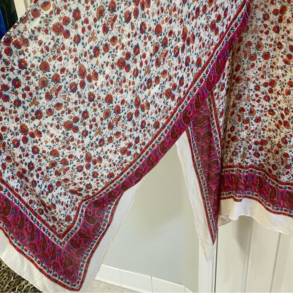 AMERICAN EAGLE • Cream + Red Floral Kimono Duster - Picture 5 of 6
